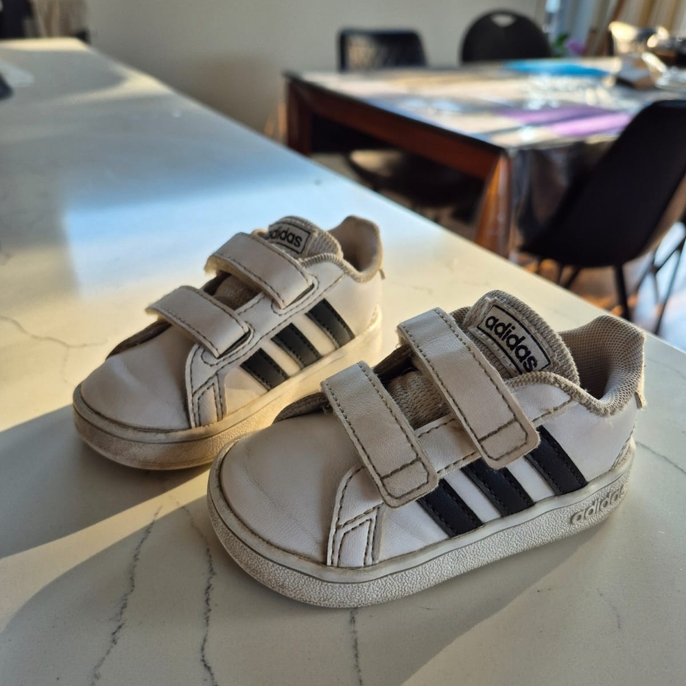 Adidas Kids' Sneakers in Cream and Black